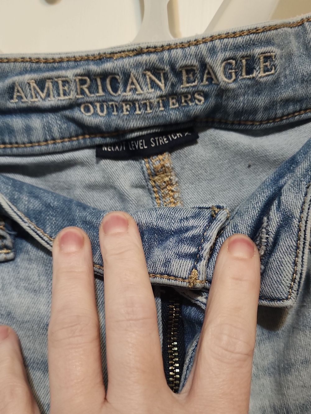 American Eagle Outfitters Light Wash High Rise Women's Jeans
